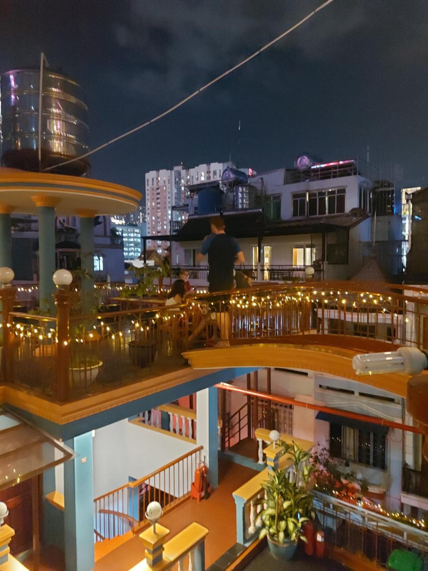 Saigon Rooftops Hostel مدينة هوشي منه المظهر الخارجي الصورة